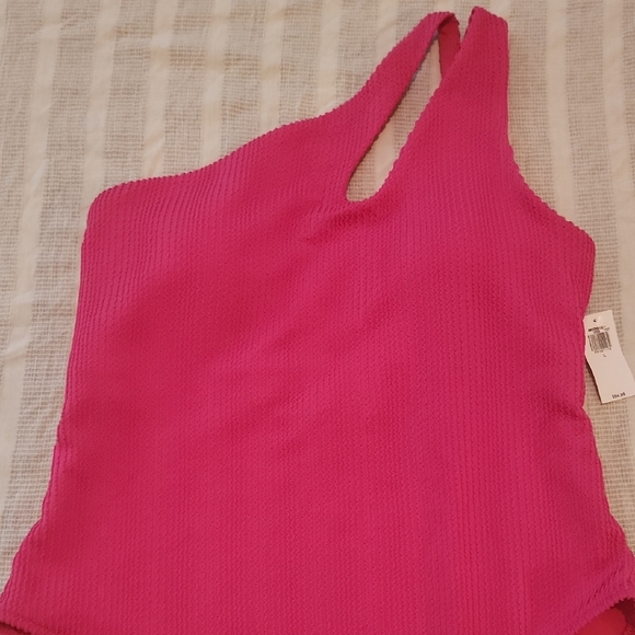 Old Navy Pink One-Shoulder One Piece Swimsuit - Picture 3 of 5